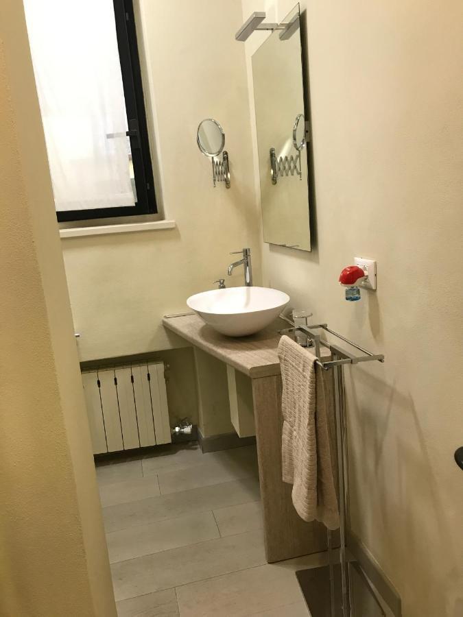 Incantevole Monolocale Con Giardino 卢卡 外观 照片