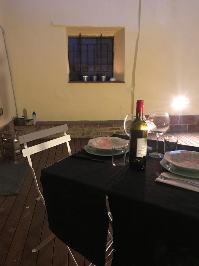 Incantevole Monolocale Con Giardino 卢卡 外观 照片